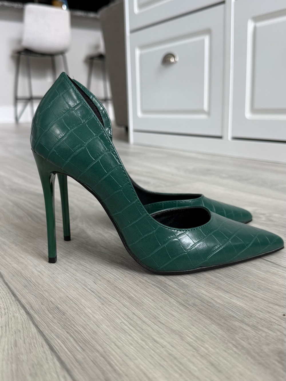 Truffle Collection Green Croc-Embossed Stiletto Pumps - Women